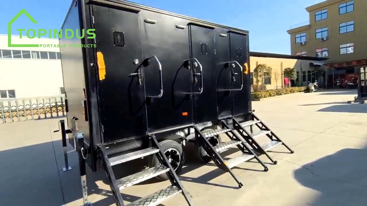 Banheiros de Trailer de Luxo – Soluções Móveis de Saneamento para Uso Externo e Comercial!